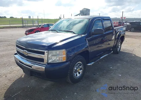 2010 Chevrolet Silverado 1500 Lt z USA, uszkodzony, nr VIN 3GCRKSEA7AG264103